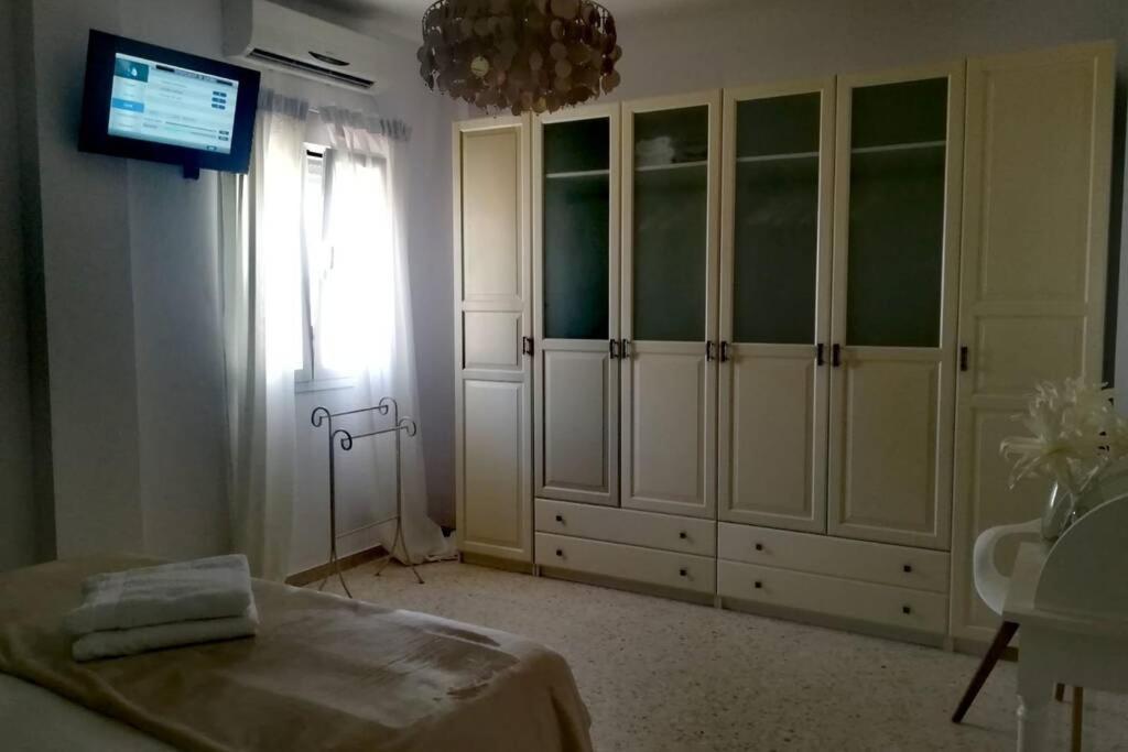 El Patio De San Bernardo Apartment เซบีญา ภายนอก รูปภาพ
