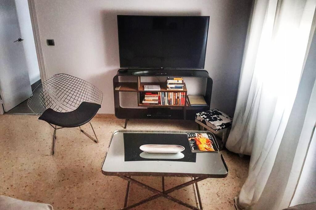 El Patio De San Bernardo Apartment เซบีญา ภายนอก รูปภาพ