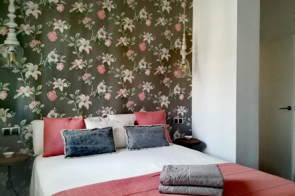 El Patio De San Bernardo Apartment เซบีญา ภายนอก รูปภาพ
