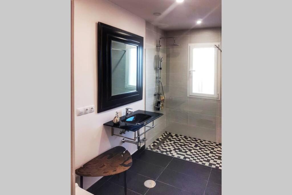 El Patio De San Bernardo Apartment เซบีญา ภายนอก รูปภาพ
