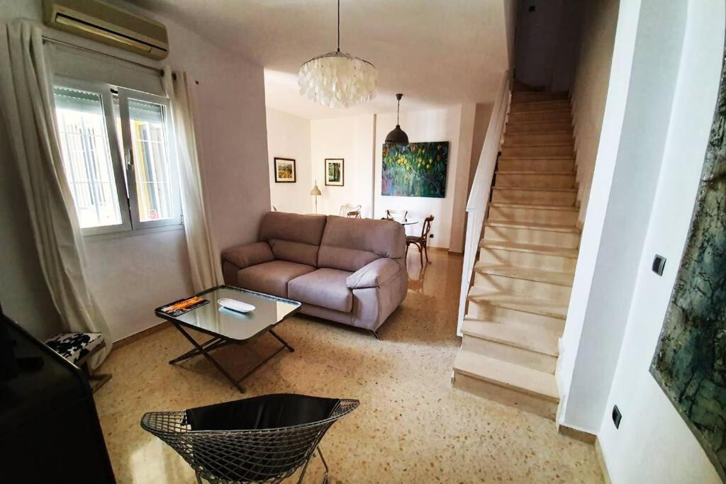 El Patio De San Bernardo Apartment เซบีญา ภายนอก รูปภาพ
