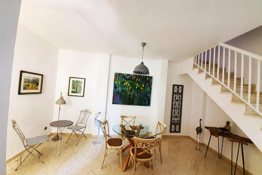 El Patio De San Bernardo Apartment เซบีญา ภายนอก รูปภาพ